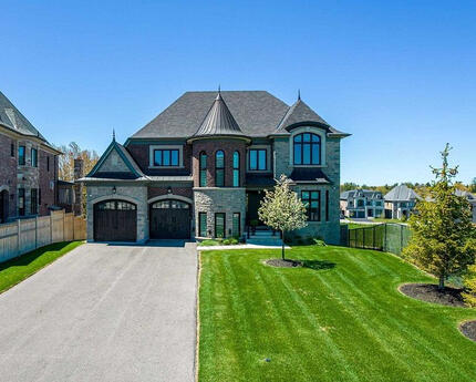 FOR SALE: King City Detached - 28 Langdon Dr